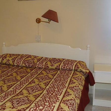 Klashiana Hotel Apartments Voroklini Bagian luar foto