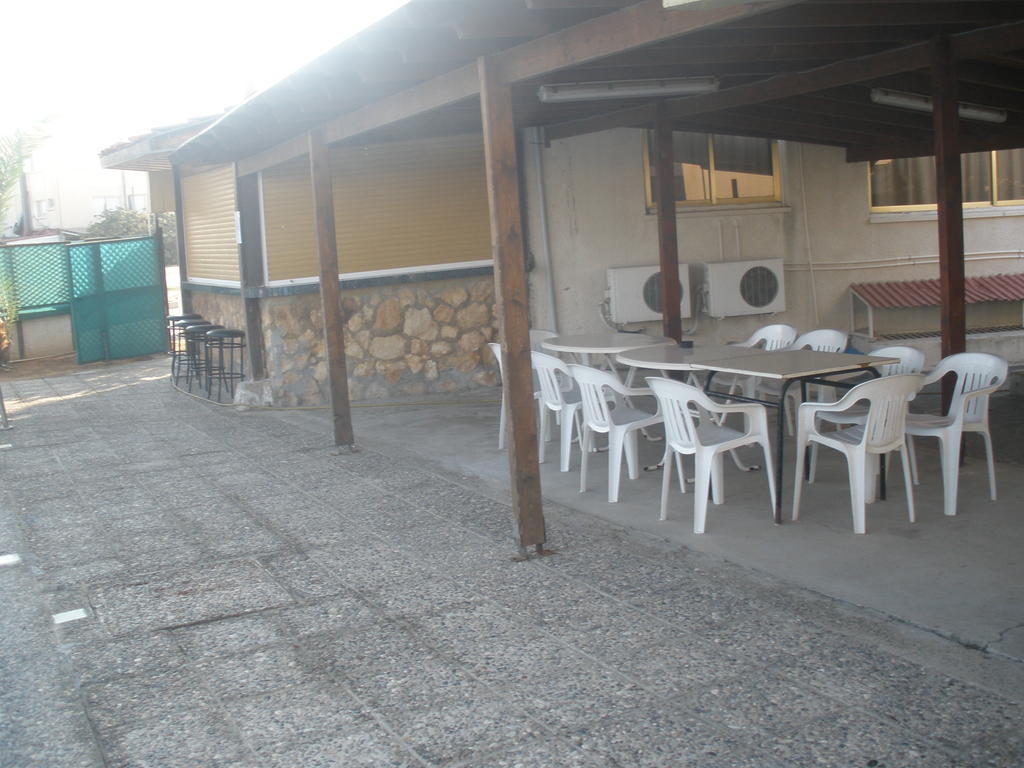 Klashiana Hotel Apartments Voroklini Bagian luar foto