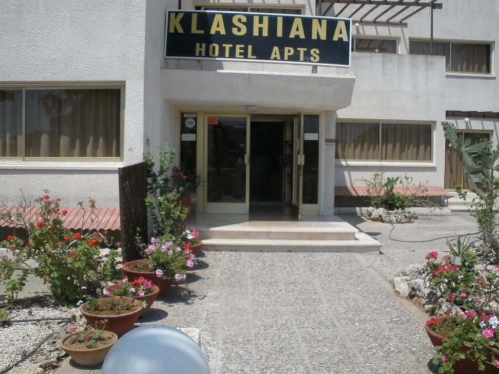 Klashiana Hotel Apartments Voroklini Bagian luar foto