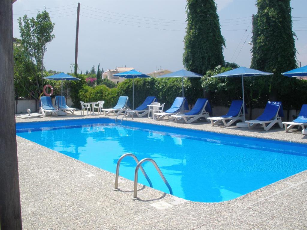 Klashiana Hotel Apartments Voroklini Bagian luar foto