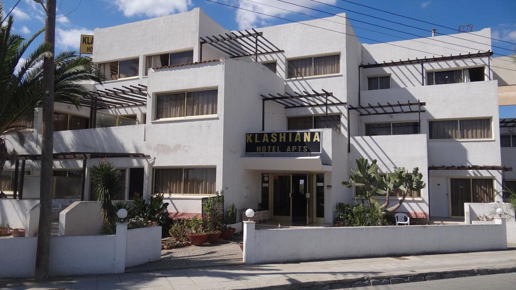 Klashiana Hotel Apartments Voroklini Bagian luar foto