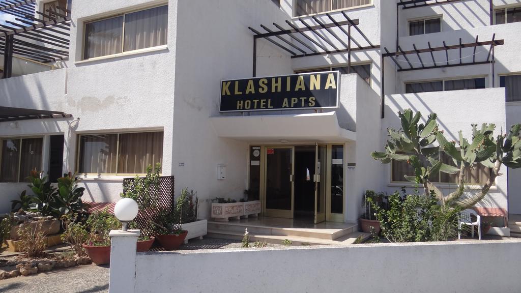Klashiana Hotel Apartments Voroklini Bagian luar foto