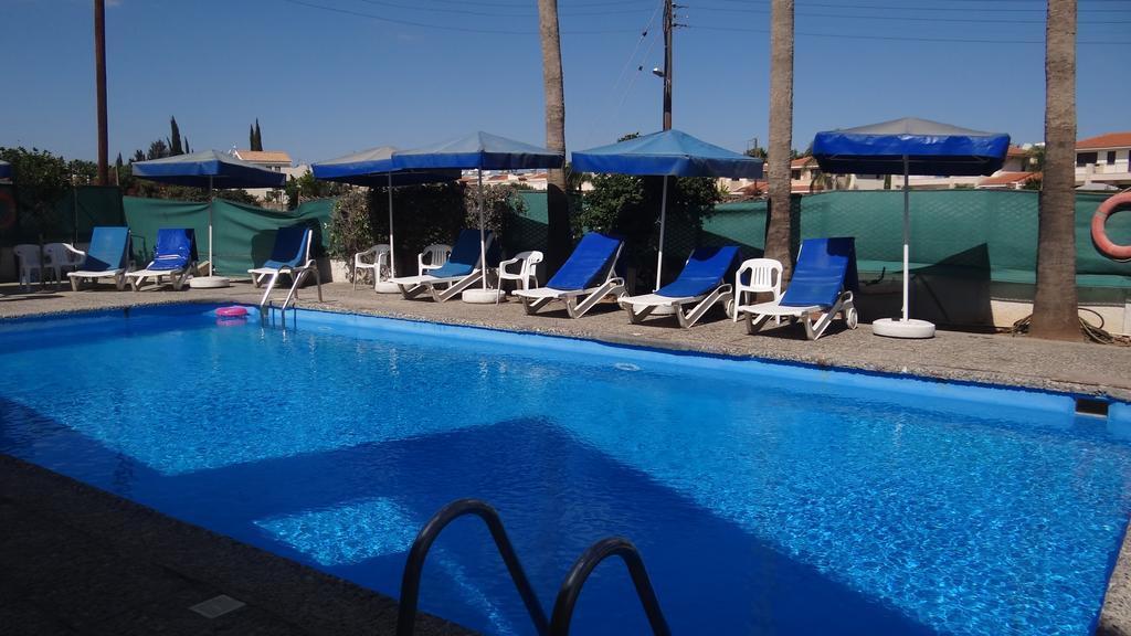 Klashiana Hotel Apartments Voroklini Bagian luar foto