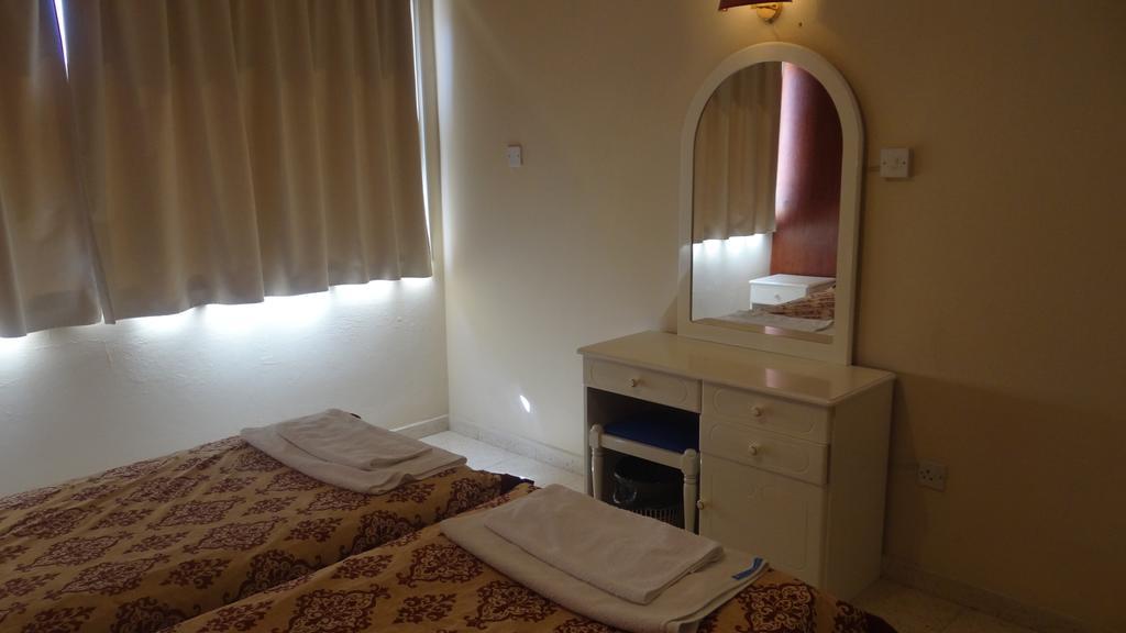 Klashiana Hotel Apartments Voroklini Bagian luar foto