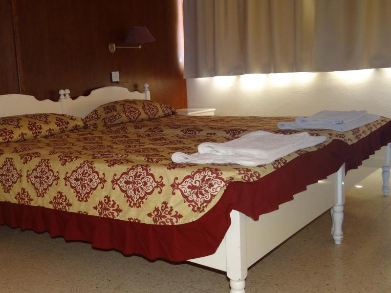 Klashiana Hotel Apartments Voroklini Bagian luar foto